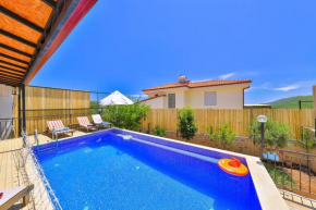 Comfy Villa Ipek with Pool